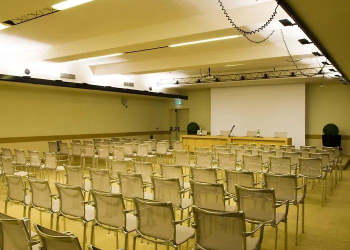 Starhotels Metropole 4*